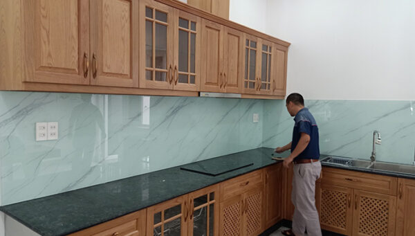 Kính ốp bếp