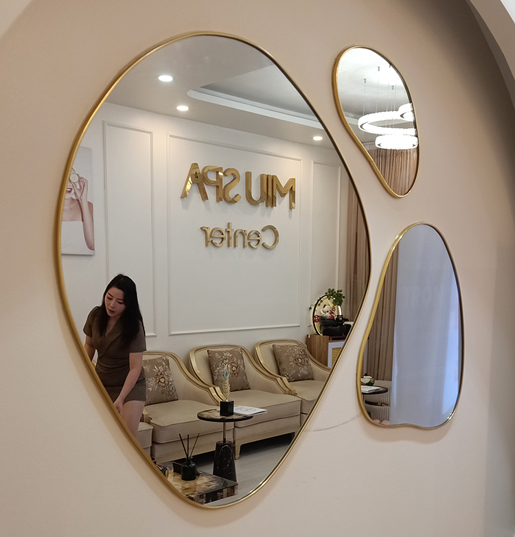 Bộ gương decor trang trí phòng khách sang trọng và hiện đại